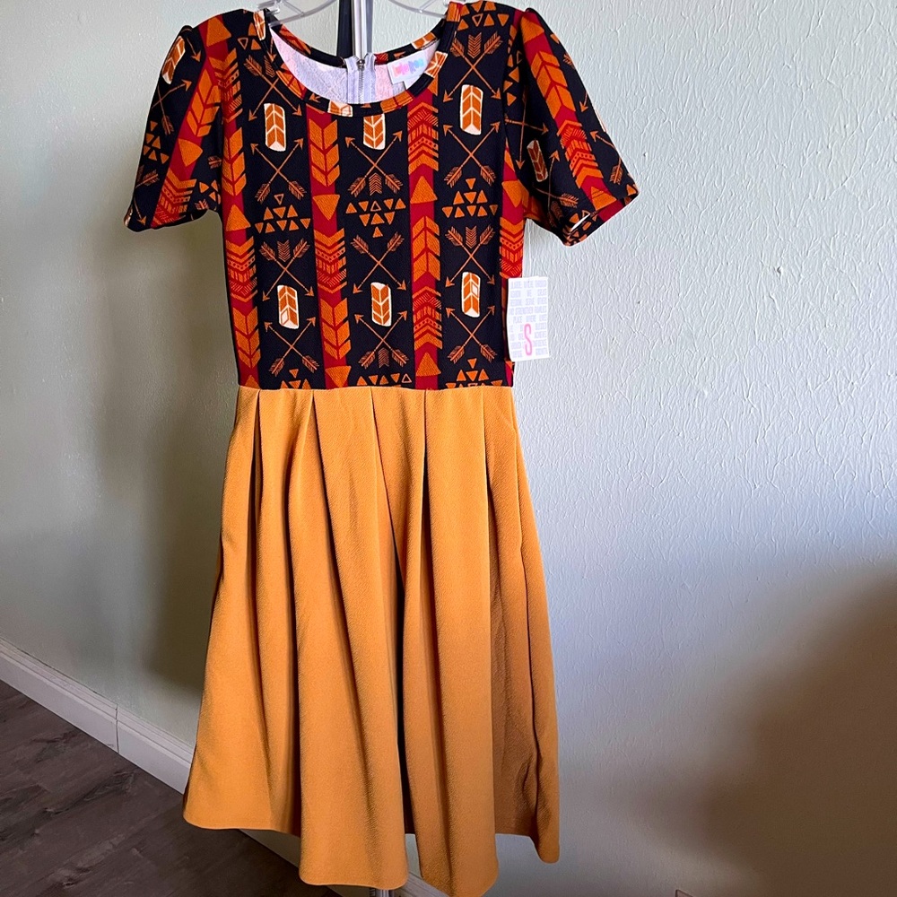 LuLaRoe dress S Orange and red Amelia